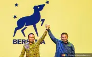 Keputusan Rafizi dan Nik Nazmi Letak Jawatan MP: Satu Prinsip Demokrasi
