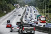 Kesesakan di Lebuhraya Utara-Selatan: Lebih 2 Juta Kenderaan Sempena Cuti Panjang