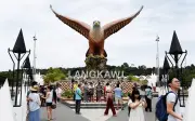 Langkawi terima 3.2 juta pelancong tetapi masih ketinggalan, kata Teresa Kok
