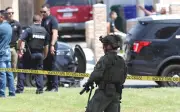 Lebih 30 senjata api dan busur silang dirampas di rumah penyerang masjid San Diego