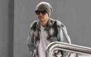 Mahkamah bebaskan Namewee daripada tuduhan dadah