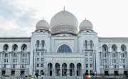 Mahkamah Persekutuan kekalkan hukuman penjara 30 tahun enam lelaki dadah