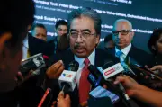 Malaysia tak boleh jual minyak ke ASEAN sebab masih import 400,000 tong sehari