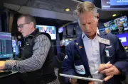 Micron sertai kelab AS$1 trilion, Wall Street cemerlang meskipun ketegangan Iran