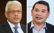 Pengalaman Sama, Haluan Berbeza: Hamzah dan Rafizi Dibandingkan