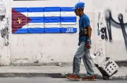Penulis Cuba Padura: Realiti tidak mengetuk, ia masuk paksa di Havana