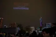 Pertunjukan Dron 'Masters of the Universe' Meriahkan Langit Bukit Bintang