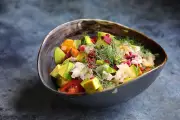 Salad Avokado, Tomato Pusaka & Jeruk Jepun Penuh Kontras
