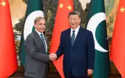 Xi Jinping terima PM Pakistan Shehbaz Sharif di Beijing ketika usaha damai Iran berterusan