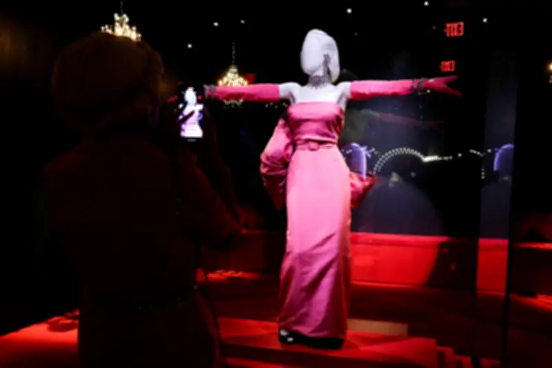 100 Tahun Marilyn Monroe: Gaun Pink Ikonik Meriahkan Lelongan Hollywood