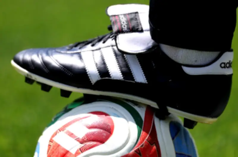 Adidas raih kemenangan awal ke atas Nike dalam saingan jenama Piala Dunia