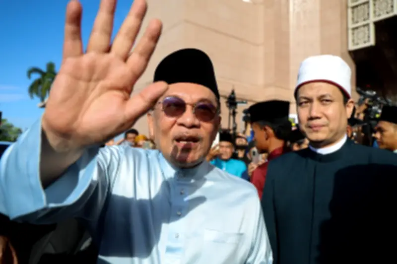 Anwar lancar jentera pilihan raya PH Johor esok