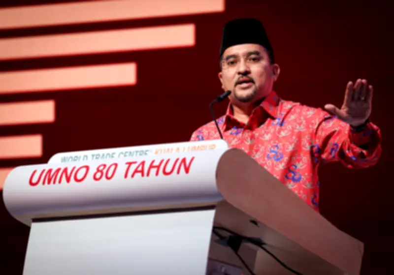 Asyraf dakwa Puad Zarkashi letak jawatan kerana anak tidak dipilih