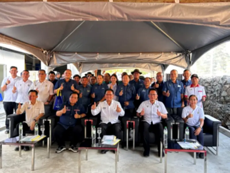 Bekalan Air Puncak Borneo Mampu Sambung Lebih Banyak Kampung