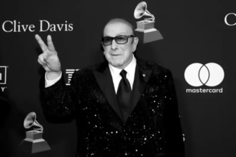 Clive Davis, ikon muzik di sebalik Whitney Houston dan Bob Dylan, meninggal dunia pada usia 94 tahun