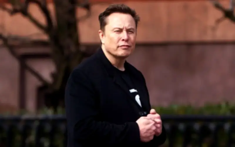 Elon Musk: Trilionair yang Tidak Boleh Belanja Wangnya