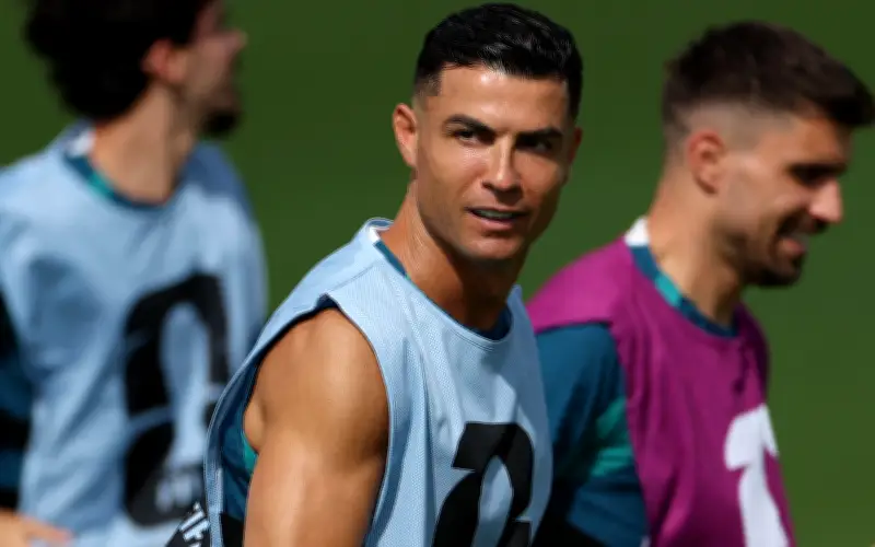 England Mulai Kempen Piala Dunia, Ronaldo Kejar Rekod