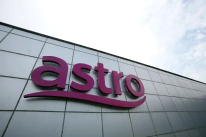 Euan Smith letak jawatan sebagai CEO Astro, Henry Tan ganti sementara