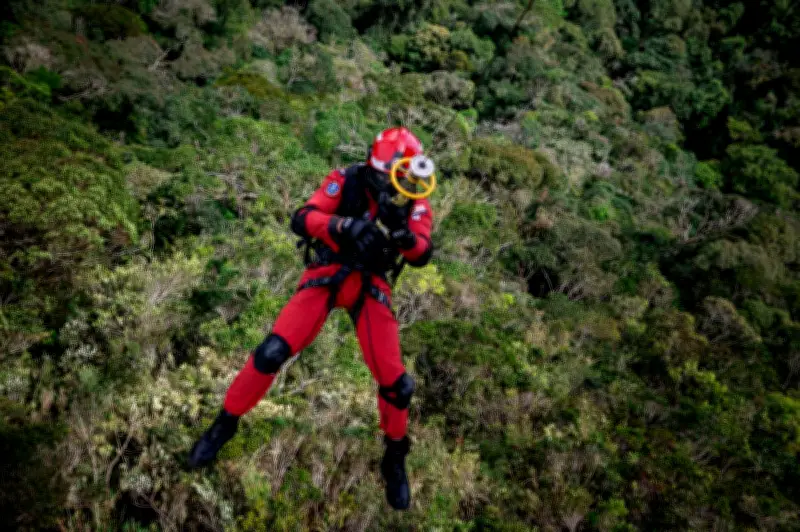 Helikopter cari pendaki hilang di Tapah hadapi cabaran angin kuat dan pokok tebal