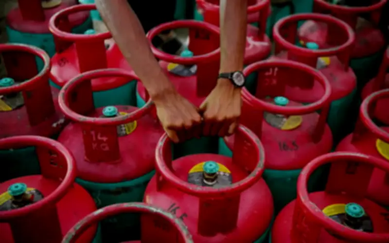 India tarik balik sekatan gas komersial selepas bekalan Timur Tengah pulih