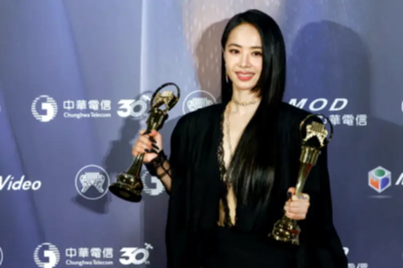 Jolin Tsai Menangi Album Terbaik di Anugerah Golden Melody dengan 'Pleasure'
