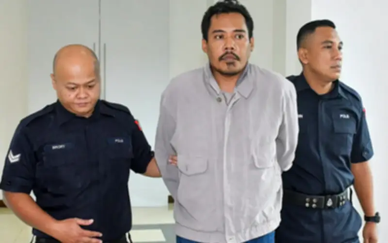 Jurujual mengaku bersalah tetak penunggang motosikal di Lebuhraya Persekutuan