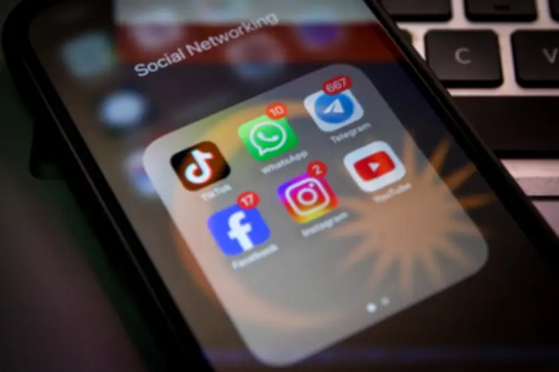 Kanada larang media sosial untuk bawah 16 tahun, ketatkan AI chatbot
