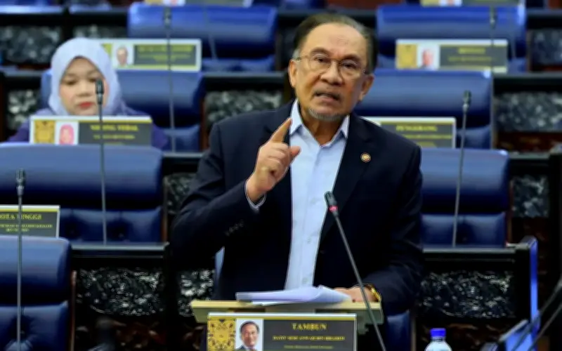 Kebanyakan negeri terima lebih peruntukan berbanding hasil kepada Putrajaya, kata PM