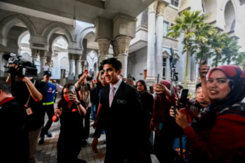 Keputusan Rayuan Syed Saddiq Ditunda ke 13 Julai, Hakim Jatuh Sakit