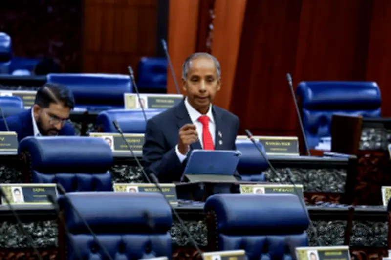 Kerajaan Kaji Kursus Bar Gua Gantikan CLP, Dewan Rakyat Dimaklumkan