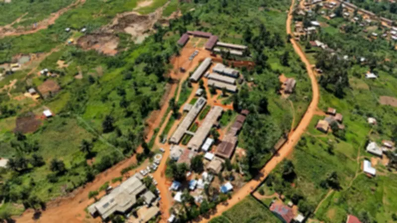 Keranda Retak, Pengebumian dan Pemburuan Pesakit Sifar Ebola di Congo