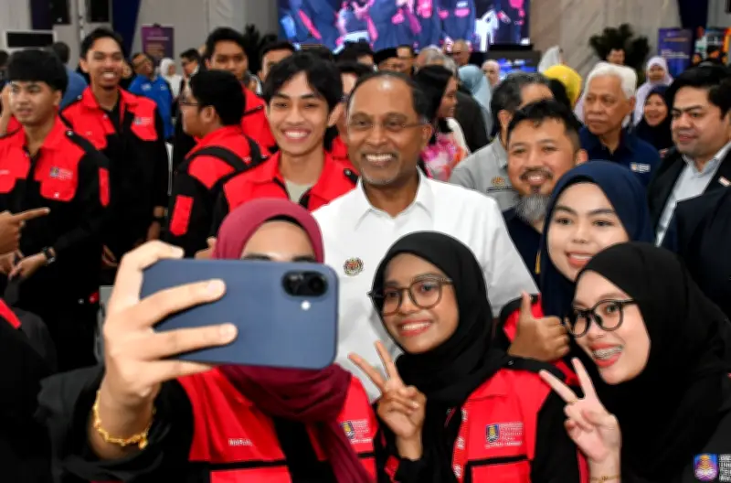 LRT3 Kurangkan Kos Perjalanan Pelajar UiTM Shah Alam, Kata Menteri