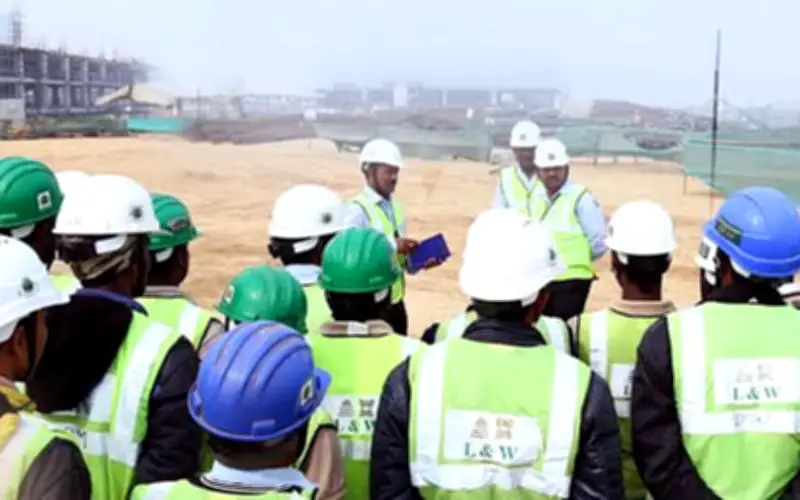 Mahkamah India pulangkan saman Lee Kim Tah untuk difail semula