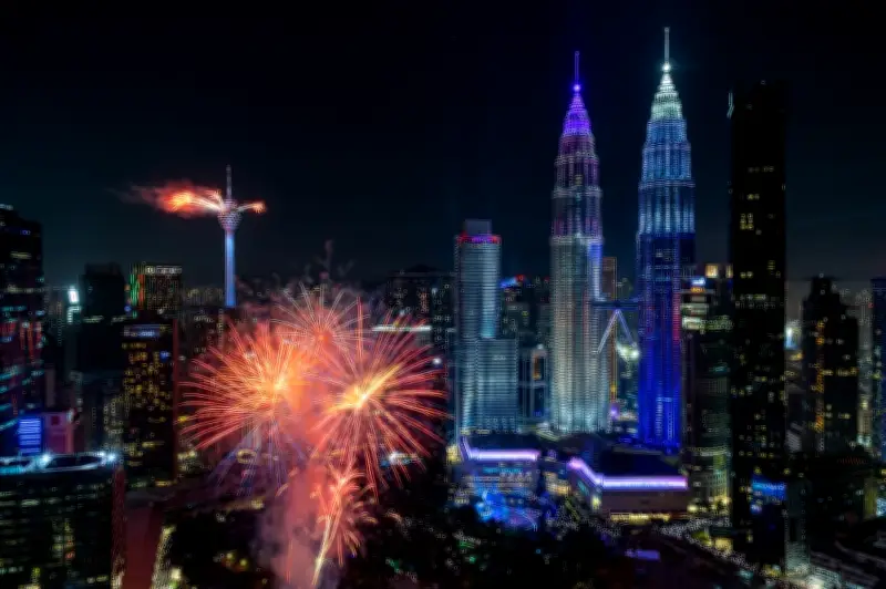 Malaysia lompat lapan anak tangga ke-15 dalam Daya Saing IMD 2026