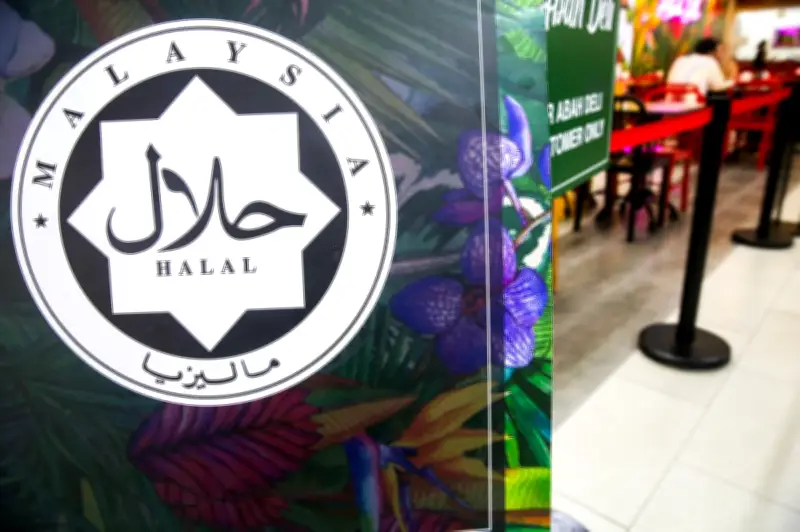MBPP Tindak Gerai Burger Guna Stiker Halal Tanpa Kelulusan