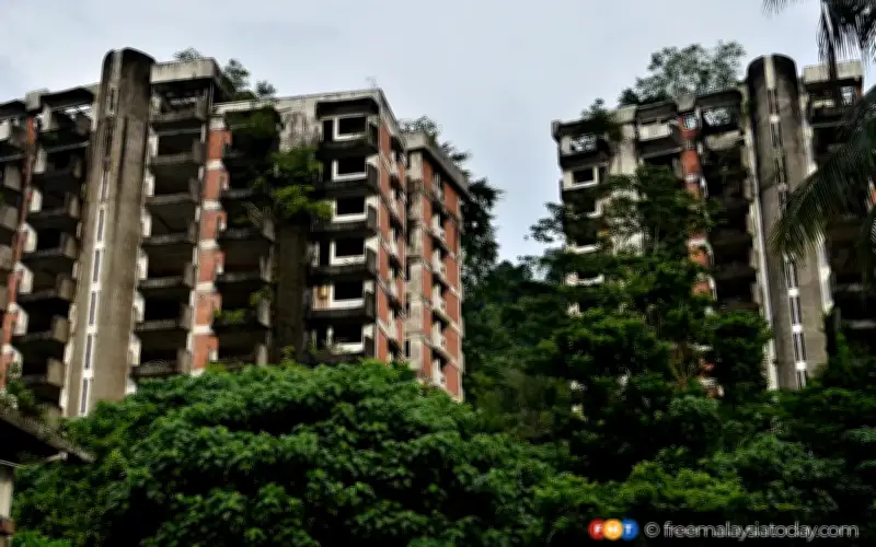 Menara Highland Towers akan dirobohkan menjelang akhir tahun