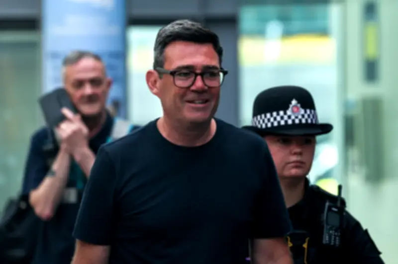 Menteri Kewangan UK Reeves sokong Burnham ganti Starmer