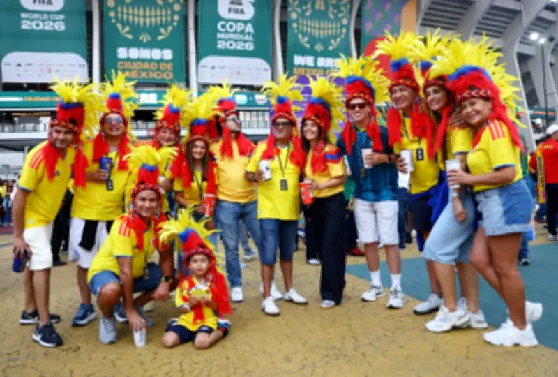 Mexico City dipenuhi kuning apabila peminat Colombia banjiri jalanan