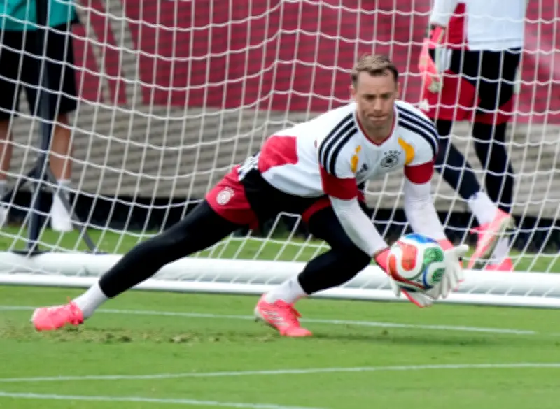 Neuer bergurau tentang Walkman dan slanga pemain muda Jerman