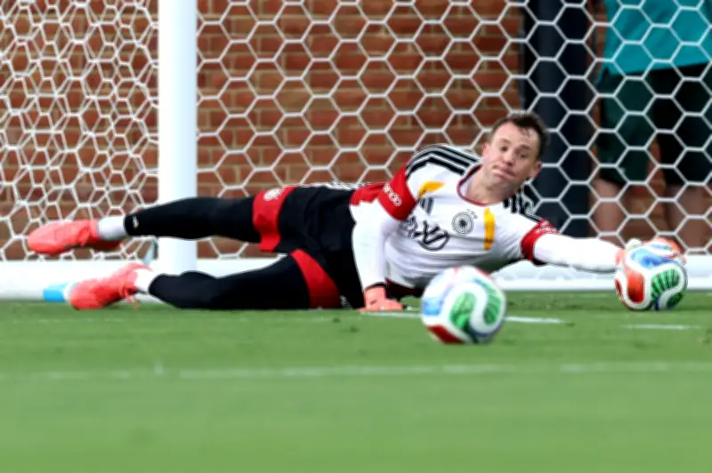 Neuer kembali: Legenda penjaga gol Jerman berusia 40 tahun akan bermain di Piala Dunia kelima