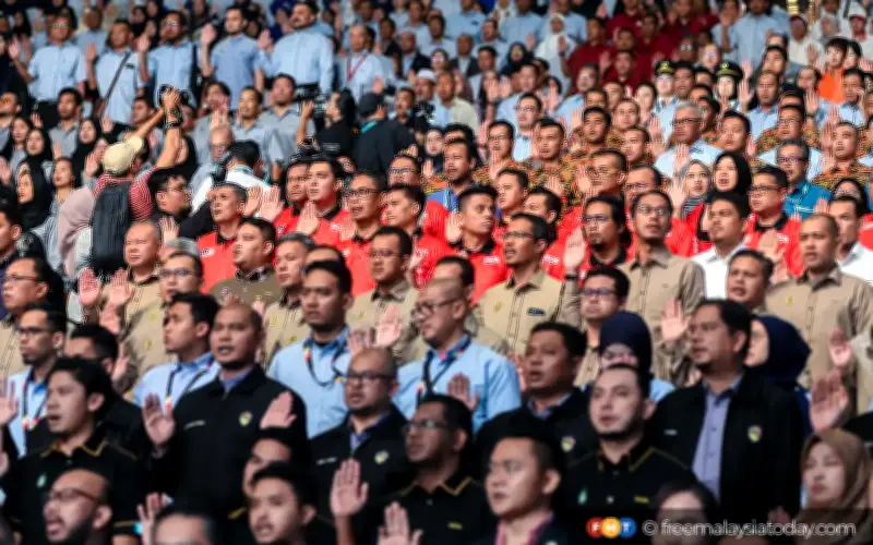 Penjawat awam dibenar WFH dua hari seminggu mulai 1 Ogos