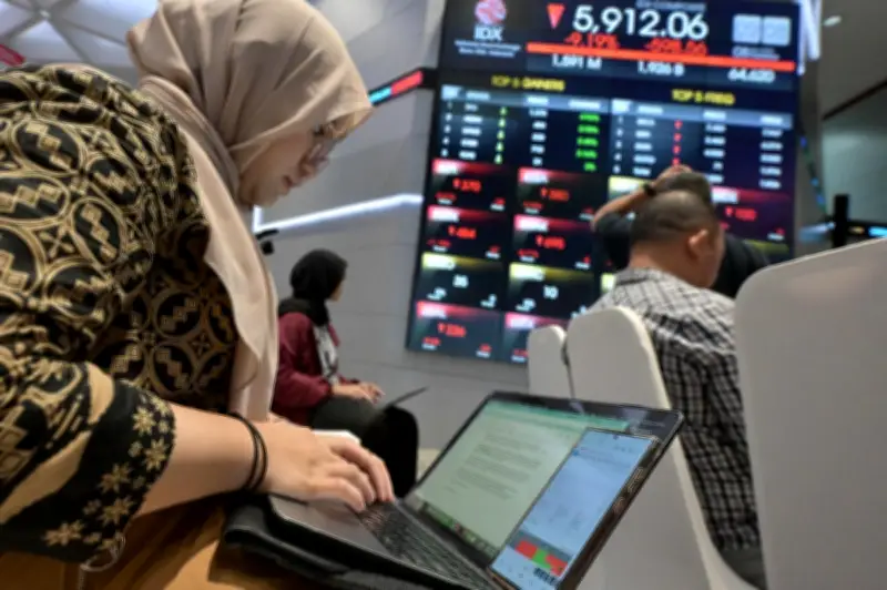 Perang Wang, Rupiah Lemah, Pelabur Berhati-hati Tekan Ekonomi Indonesia