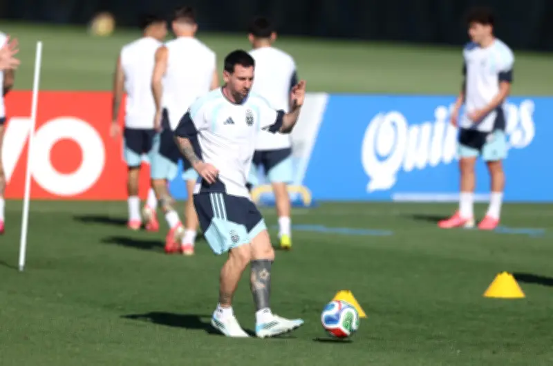 Piala Dunia Ke-6: Scaloni Kata Dunia Tunggu Messi Kembali