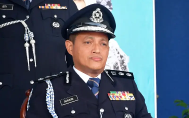 Polis siasat pergaduhan pelajar di padang bola Shah Alam