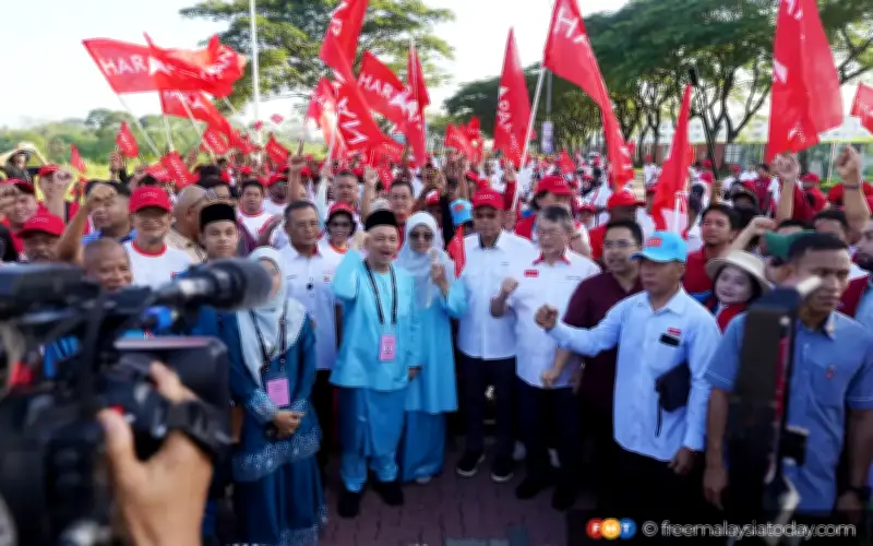 PRN Johor: Penamaan Calon Puteri Wangsa Tarik Ratusan Penyokong