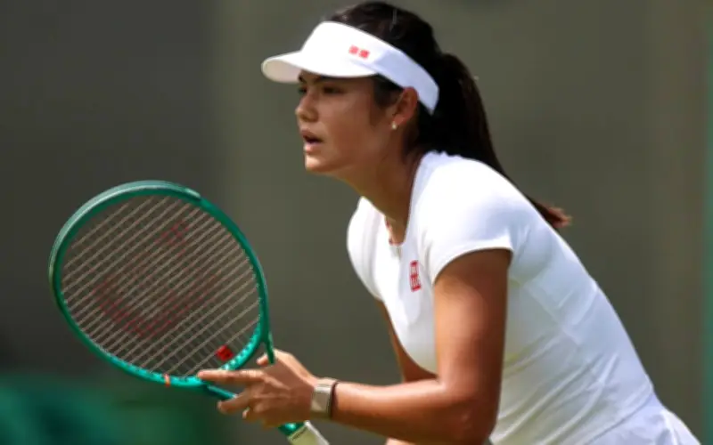 Raducanu tarik diri dari Wimbledon akibat patah tulang tekanan