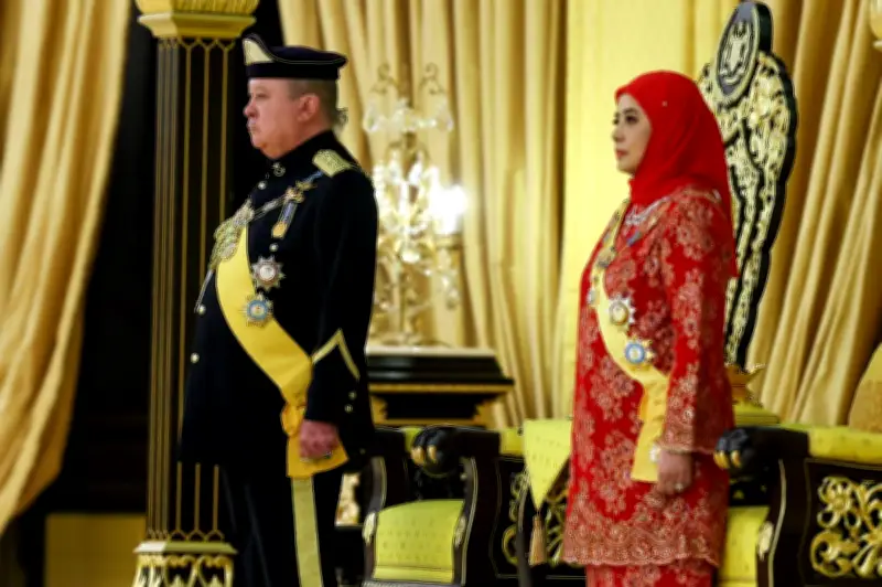 Raja Permaisuri Agong berangkat Istiadat Penganugerahan Darjah Kebesaran