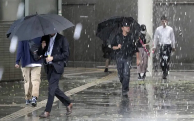 Ribut tropika Jangmi menuju Tokyo, amaran banjir dikeluarkan