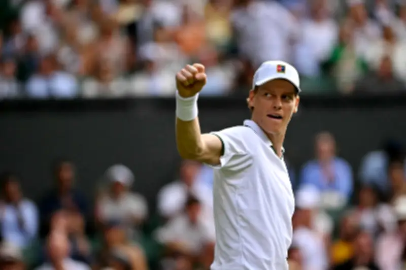 Sinner dan Djokovic Bertahan dalam Kejutan di Wimbledon 2026