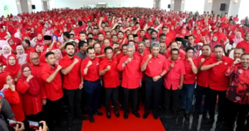 Tok Mat pimpin pemilihan calon dan rundingan kerusi BN untuk PRN Negeri Sembilan